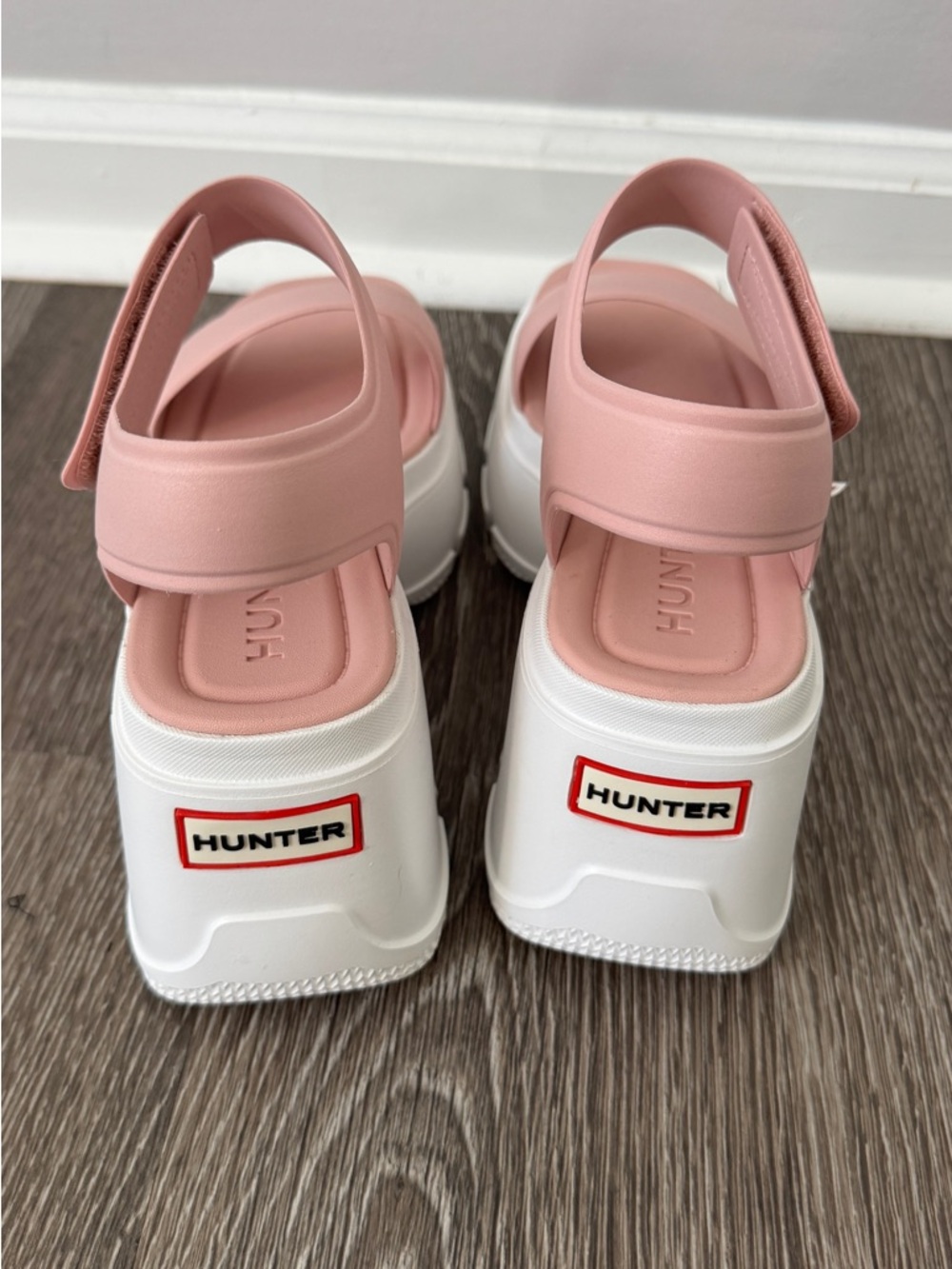 Hunter pink platform sandals - Picture 8 of 11